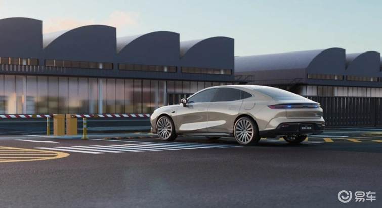 银河星耀8远航家12.58万起上市，20万内电混轿车标杆