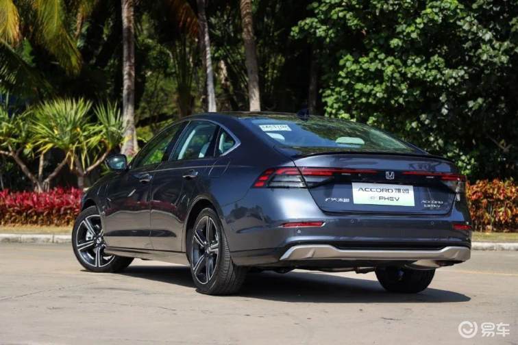 雅阁车身-扰流板-雨刷器-易车