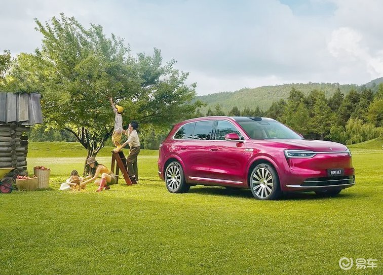 问界M7增程长续航版上市!续航1690km+鸿蒙座舱