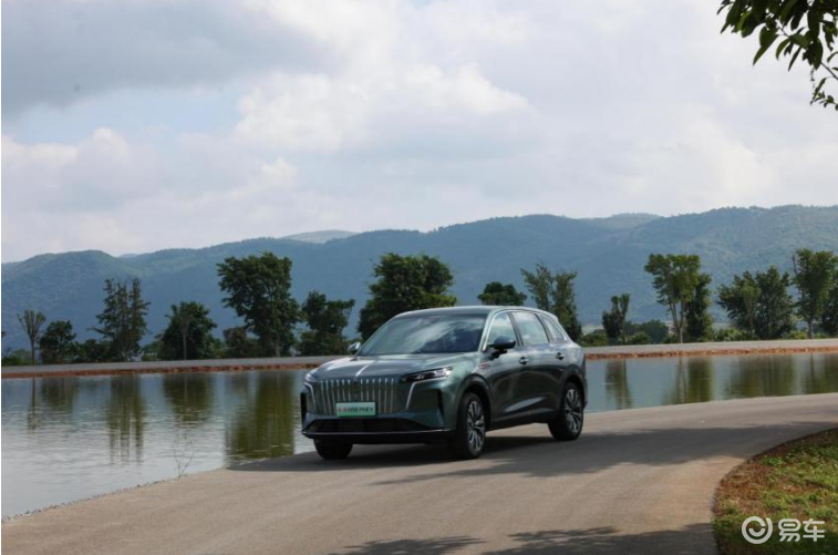 红旗HS6 PHEV长沙欢乐上市