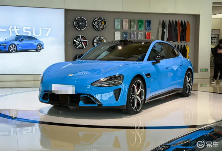 新一代小米SU7展车到店，22.99万起4月上市