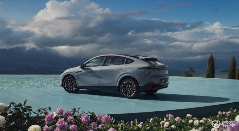 小鹏G6超级增程上市，售18.68万，续航1704km！