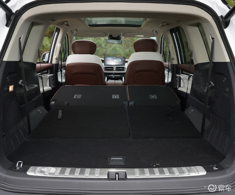 哈弗h9主力版本配备后桥差速锁