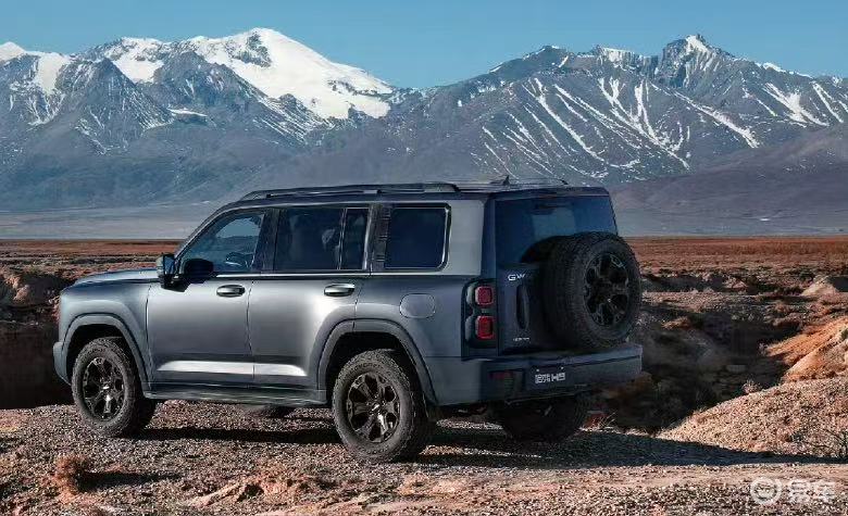 2.4T柴油/双油箱 二代哈弗H9穿越版12月11日上市