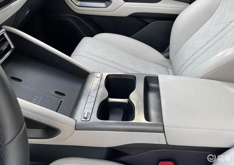 比亚迪终于慌了？10万级新车配激光雷达+3C快充