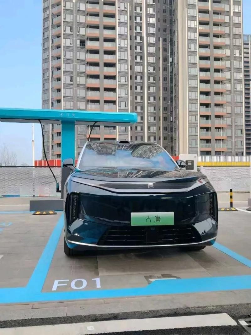 这个大唐没有伪装了，比亚迪这次是真放开了？