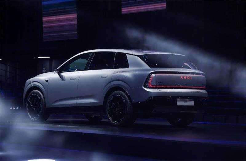 30万级纯电SUV,奥迪E7X哪里比小米YU7强?