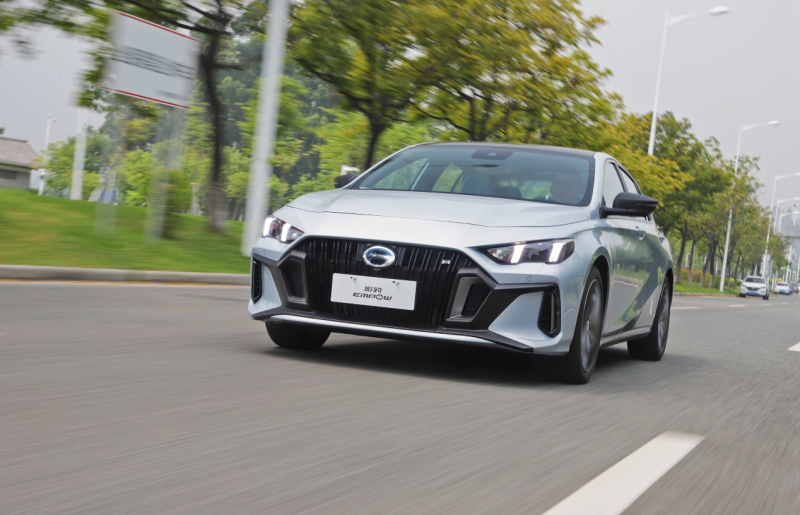 提供三种动力版本 广汽传祺影豹怎么选更合适?_汽车产经网