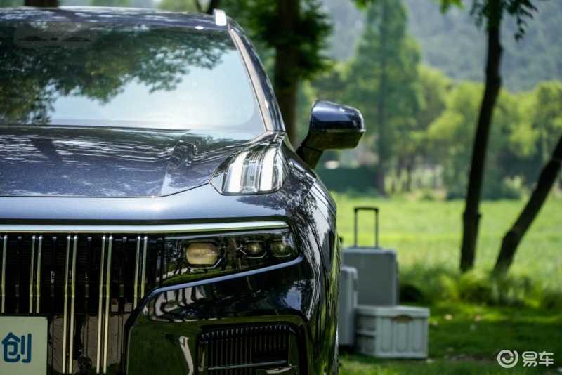 The Big Five is finally here! First test drive Lynk & Co 09 Asian Games Edition