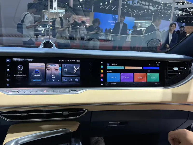 岚图汽车2023年下半年新车规划 全新中型SUV/追光PHEV版领衔_易车