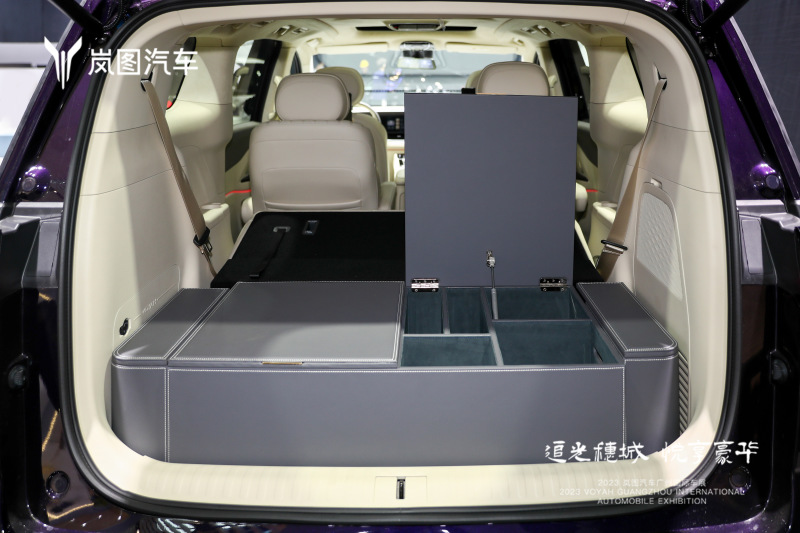 2023广州车展：2024款新岚图梦想家官方内饰套件亮相_易车