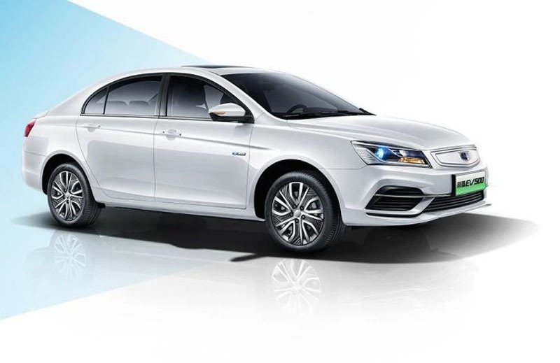 补贴后售价13.58万元起 吉利帝豪ev500正式上市