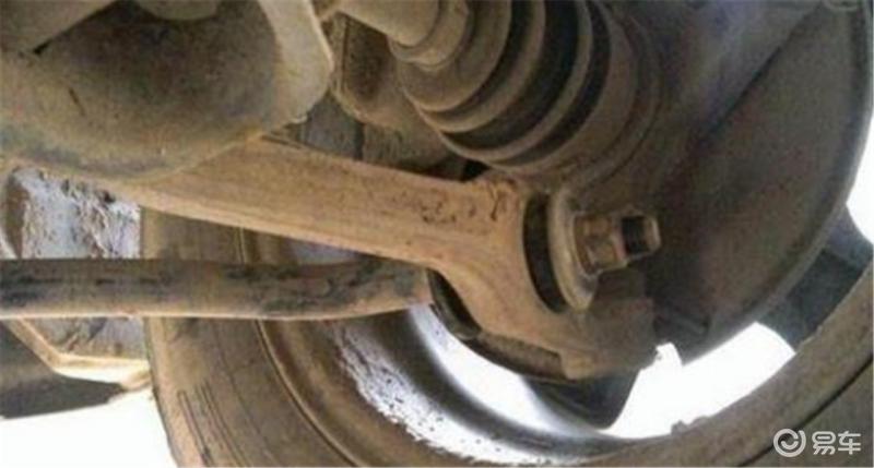 底盘松散原因_cs75开两年底盘松散吗_内饰松散判断