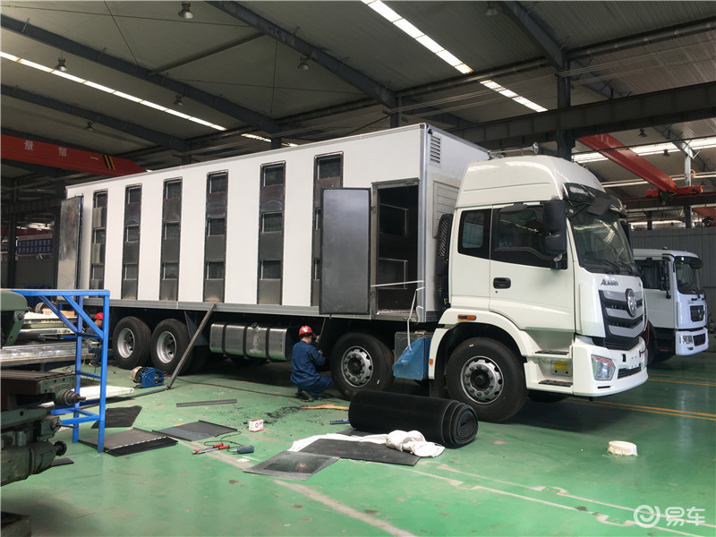 箱式密封空调拉猪车供应商