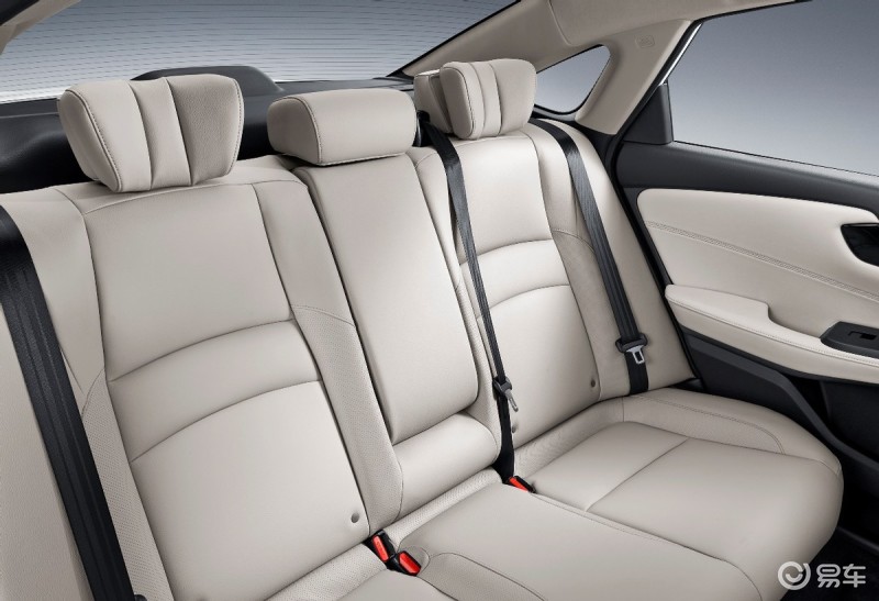 享域后排-加油-易车