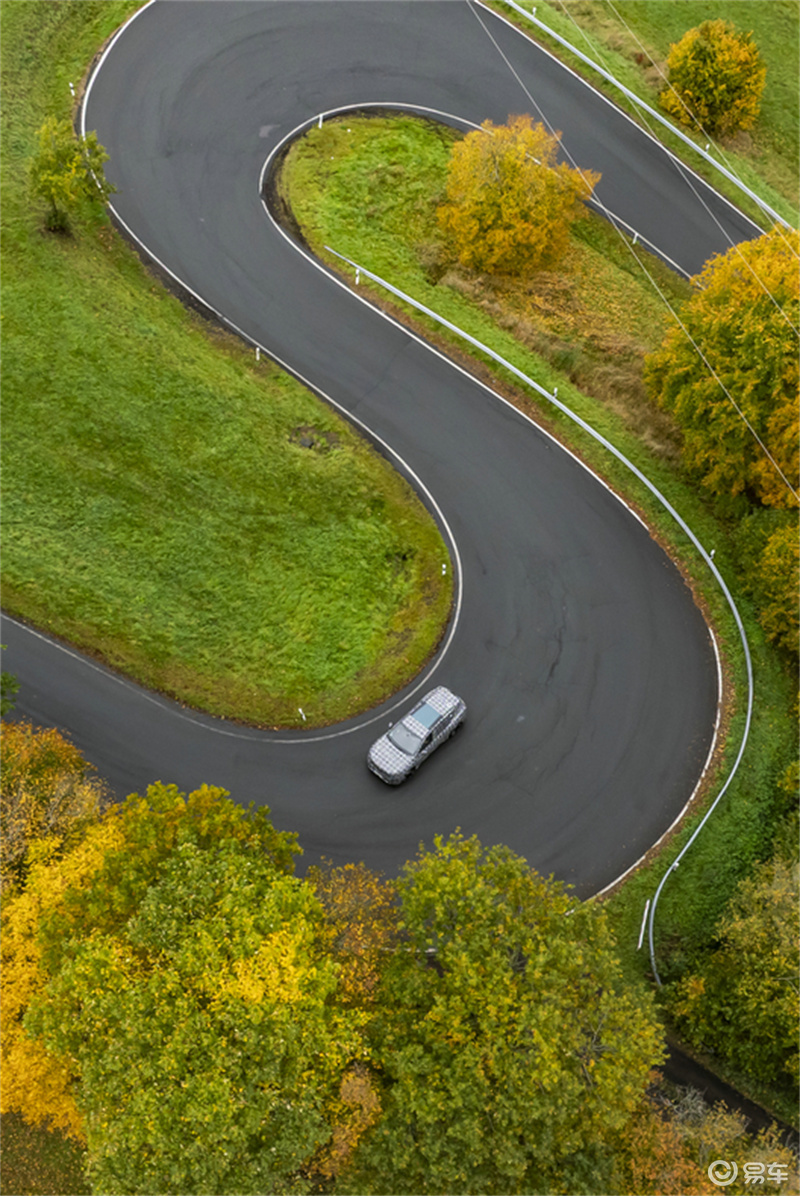 国产新世代BMW iX3正进行纽北赛道例行测试