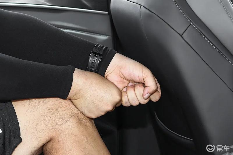 10万纯电车!零跑B01能否赢过小鹏M03、秦 L EV