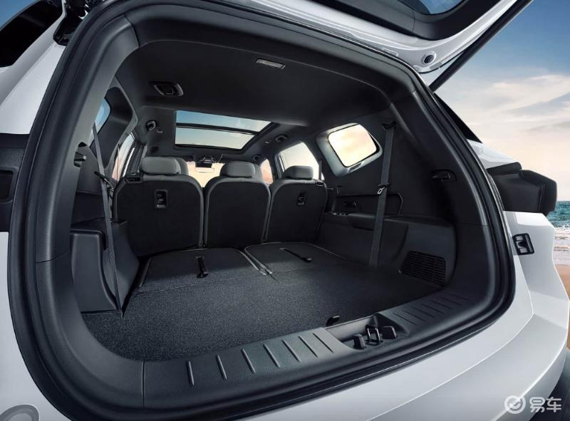 面面俱到的中型家用SUV,第三代吉利豪越L 8.99万起