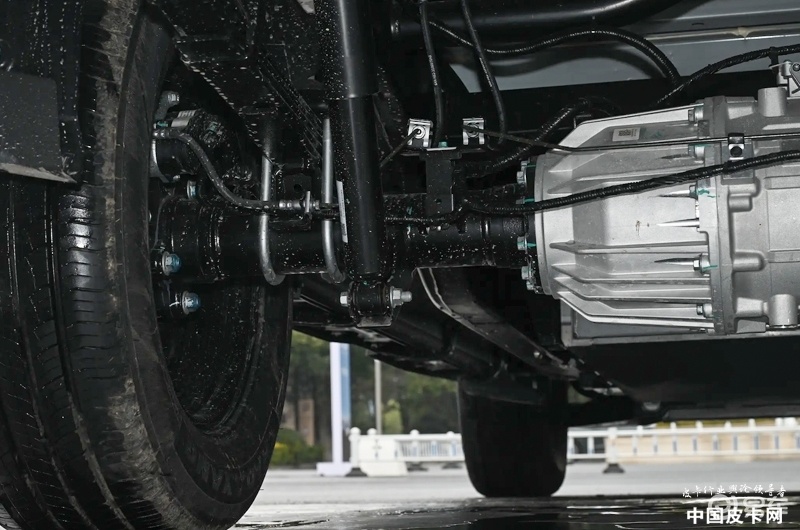 唯一“带大梁+高智能”奇瑞首款纯电皮卡R08 EV 上市