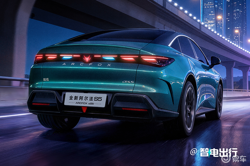 能做理疗的极狐阿尔法S5来了!预售11.28万起3月上市