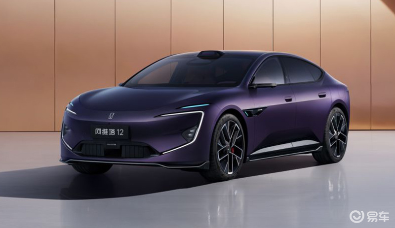 新阿维塔12满配29.39万起,06T预售22.99万起