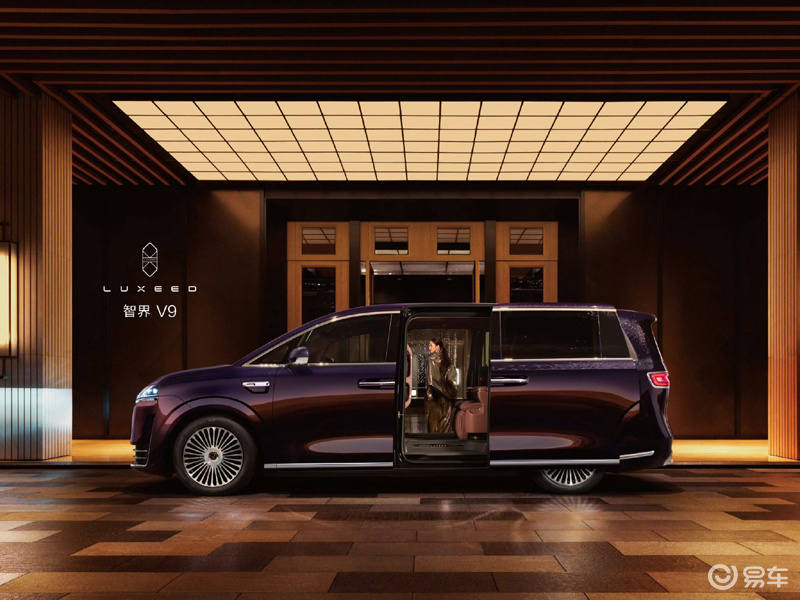 鸿蒙智行首款MPV智界V9，精准切入第二代腾势D9赛道