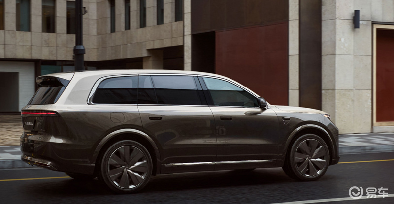 大六座增程SUV，理想旗舰敢卖50.98万底气何在？