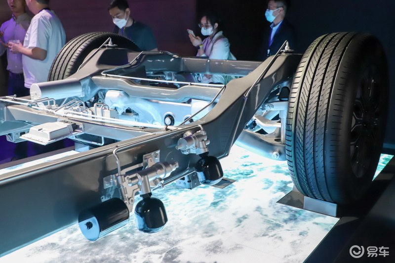 新能源车身控制技术的天花板解析仰望u8云辇p车身控制系统