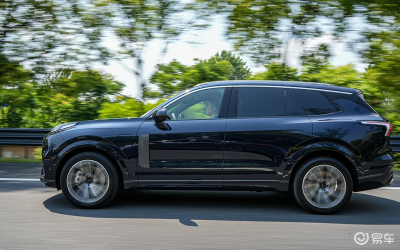 The Big Five is finally here! First test drive Lynk & Co 09 Asian Games Edition