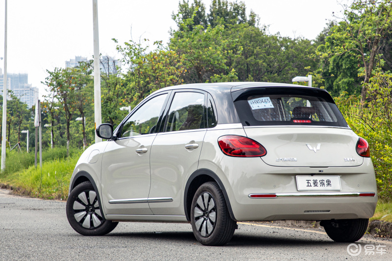 Precisely grasp the travel needs of young ladies with babies and test drive Wuling Bingo
