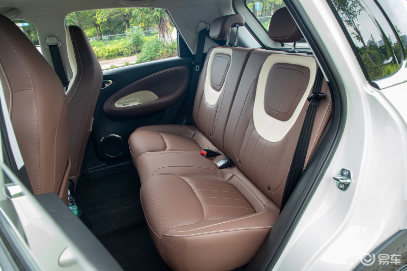 Precisely grasp the travel needs of young ladies with babies and test drive Wuling Bingo