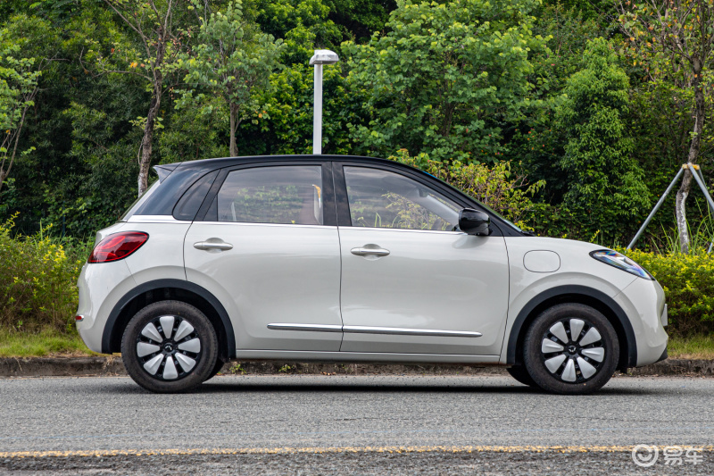 Precisely grasp the travel needs of young ladies with babies and test drive Wuling Bingo