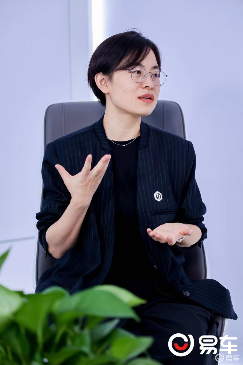 零跑周颖:我们的车越卖越多,但是我们的毛利率实现了转正_汽车产经网