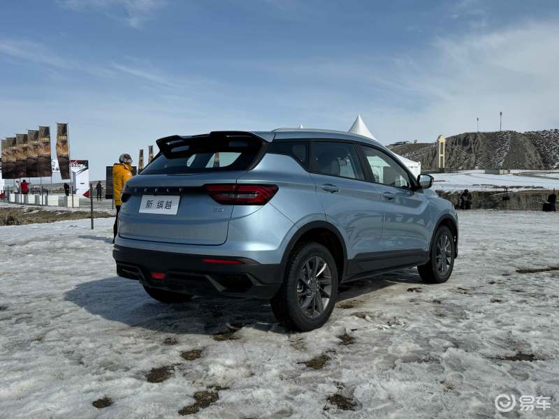 缤越龙腾版的车身尺寸为4330/1800/1609mm_易车