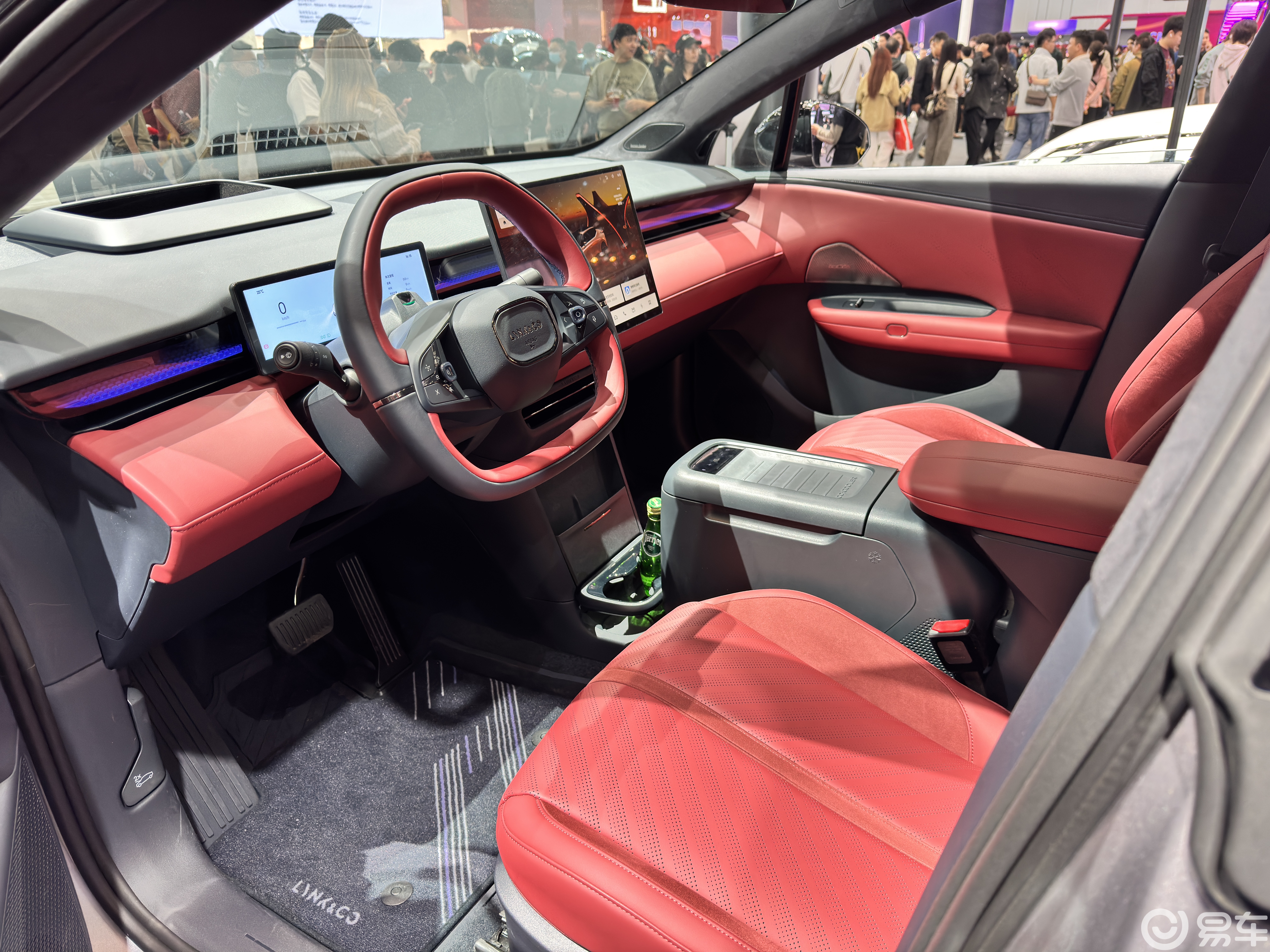 2025 广州车展 领克Z20曜红版上市14.49万起