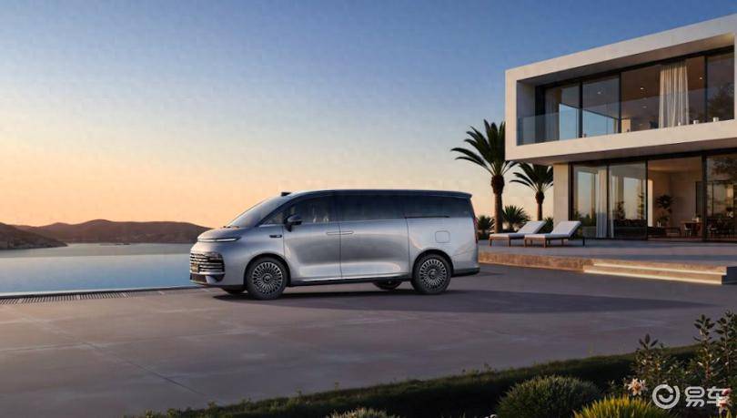 吉利银河V900开启预售 全能满配成就家庭MPV最优解