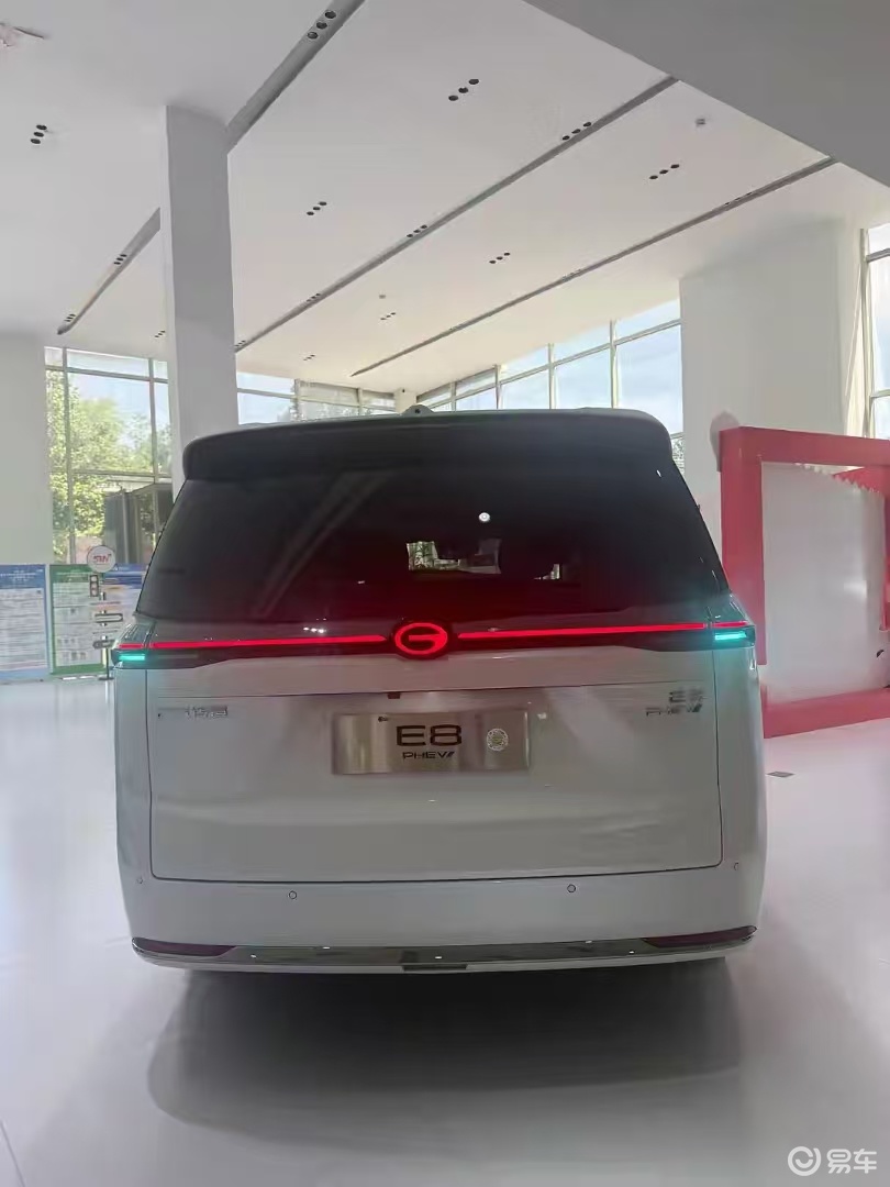 全新传祺E8PHEV,8295芯片,电磁悬架,442马力