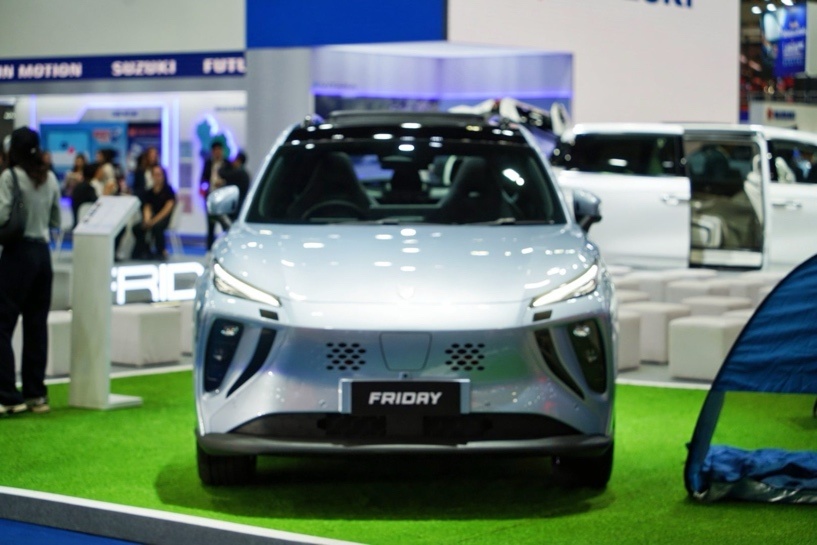 东风风行携 FRIDAY 与星海 V9 亮相曼谷车展