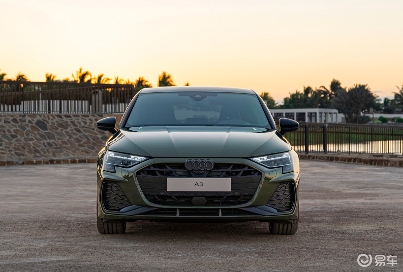 奥迪官方发布了新款奥迪a3官图车内提供更丰富的互联功能_易车