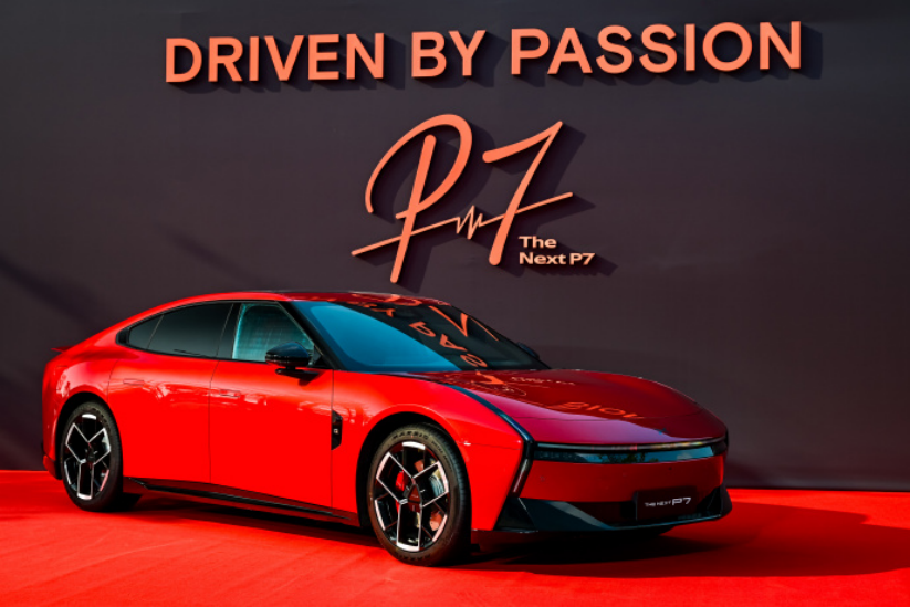 小鹏P7新版上市，二代VLA智驾上车/新增三款配色