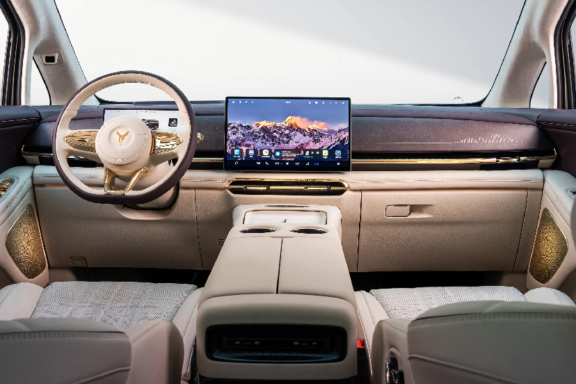 50万级MPV怎么选?看完极氪009五大配置,我有了答案