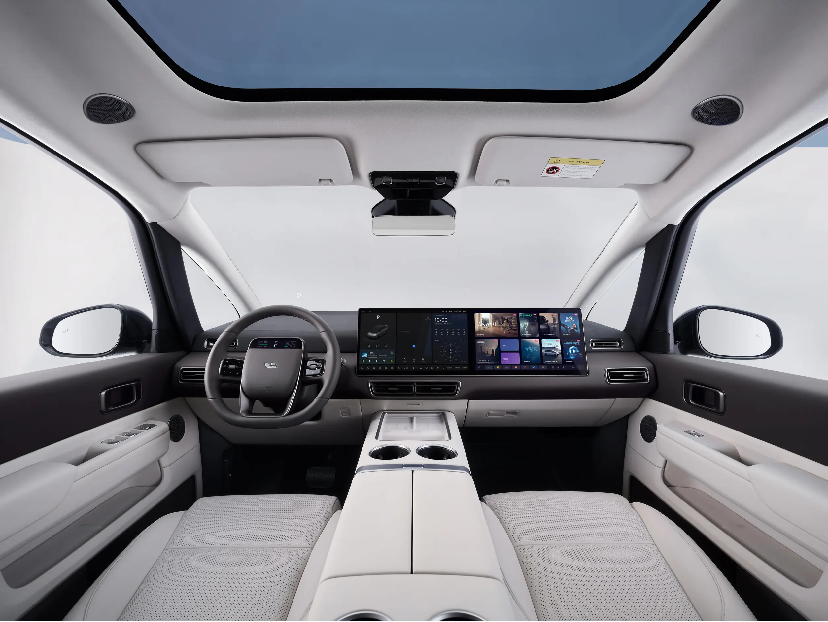 50万级MPV怎么选?看完极氪009五大配置,我有了答案