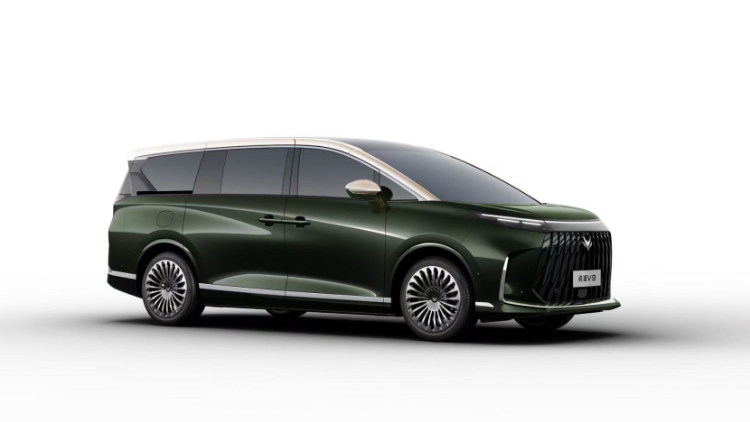 破局者入场，MPV红海市场中，极狐“问道”的新能源诗篇