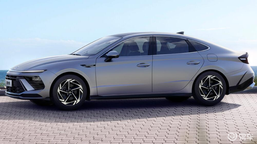 索纳塔八2.0油耗多少