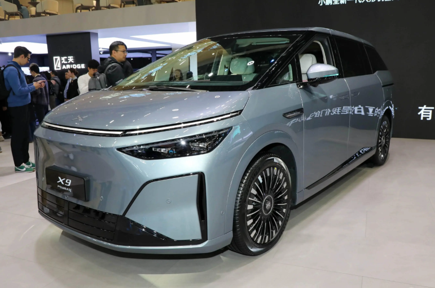 小鹏X9超级增程,30万级MPV真正的实力派?