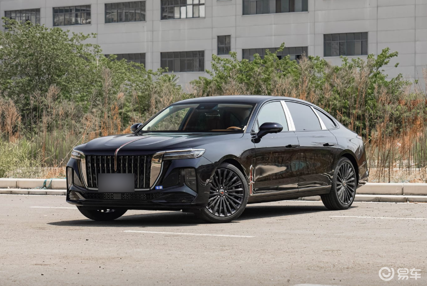 放弃入门版红旗H9！加几万上2.0T中配，后排体验升级