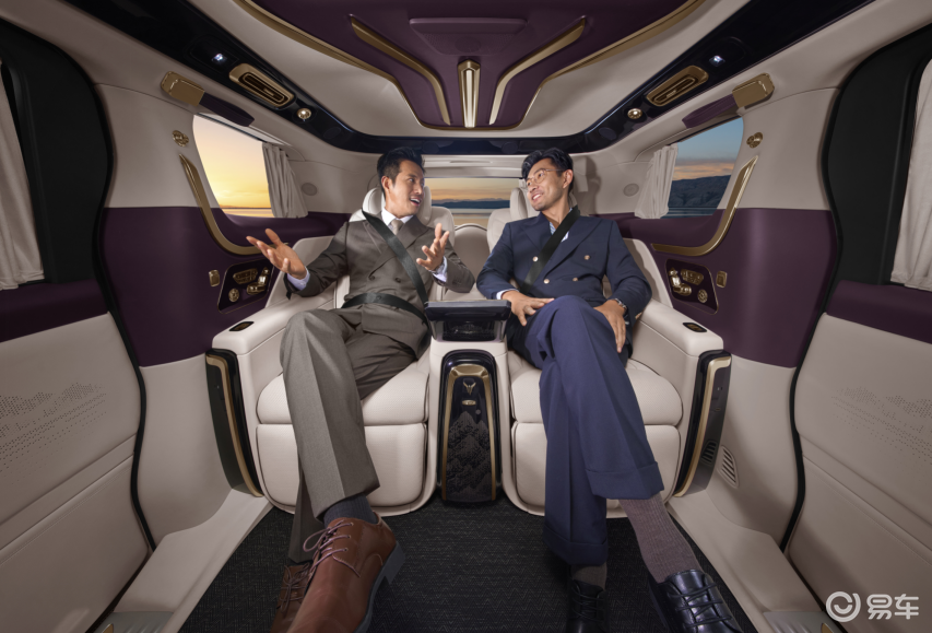 售价70.99万!新时代旗舰四座MPV岚图梦想家山河上市