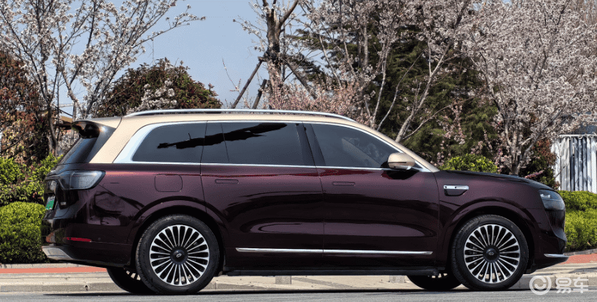 全新问界M9来了，更豪华了！