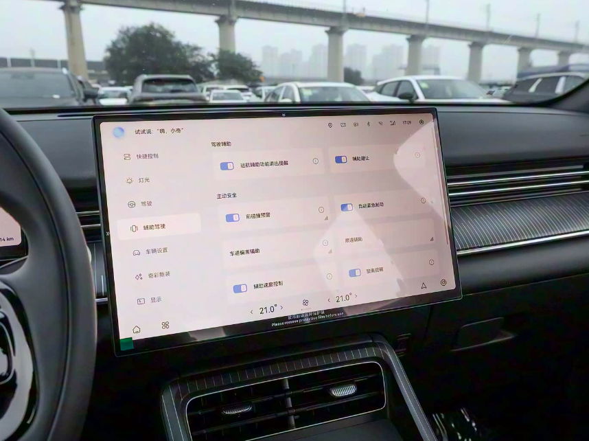 10万选购中型SUV 瑞虎8全面对比豪越L 选谁更值?