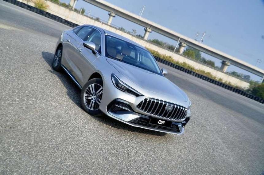 年轻人选车的版本答案？吉利银河星耀6的真实感受！